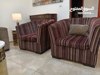  11 مواصفات نخب فاااخر   7مقاعد   ثلاثية عدد 1 ثنائية عدد1 مفارد عدد 2 خشب سويد  متين