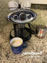  6 Illy espresso coffee machineX7.1 ماكينة اسبريسرو مع بخترة الحليب
