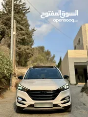  1 هيونداي توسان 2018  فل الفل مسكررر اضافات بحالة الوكاله