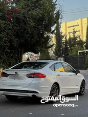 20 فورد فيوجن موديل 2018 فحص ثلاث جيد ... مضروب الراسيه خلفي.. استخدام شخصي... بحاله الوكاله..