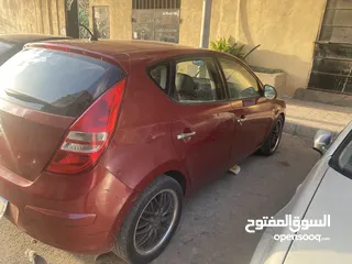  4 هيونداي i30