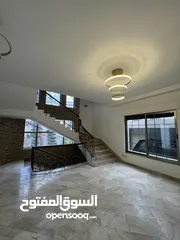  11 فيلا غير مفروشه للايجار السنوي
