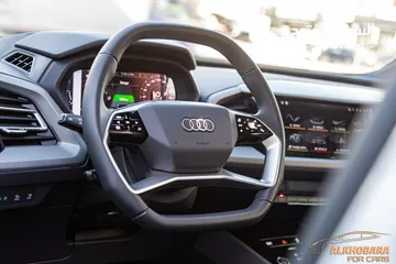  12 Audi Q5 2022 40 E-tron Quattro   يمكن التمويل