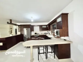  7 شقة للبيع وسط رام الله خلف مدرسة الراهبات