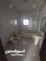  18 شقة ارضية من فيلا مع ترسات خلدا