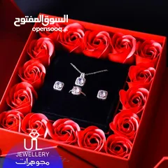  4 طقم PANDORA بنبونه المميز