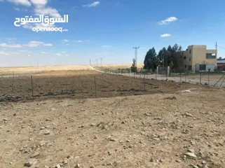  4 أرض للبيع 3.6 دونم في قرية البريك جنوب عمّان – كوشان مستقل، شارع وكهرباء، من المالك مباشرة.