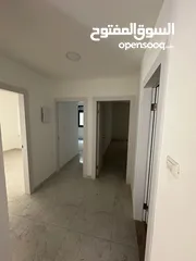  4 شقه للبيع مع حديقه بعين منجد