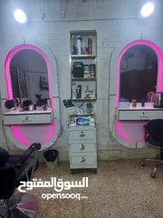  1 ميز حلاقة نسائي ورجالي مع مستلزماته