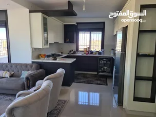 5 شقة تشطيب شخصي ومواصفات عالية