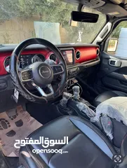 4 ريبكون بحالة الوكاله جديد مطور 2000 بنزين بدون حوادث