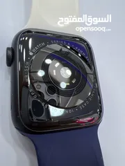  4 Used Apple Watch Series 5 (44mm) ساعة ايفون مستعملة الاصدار الخامس قياس 44مم