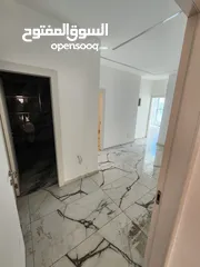  12 مكتب للبيع