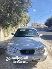  1 سيارة xd موديل ال2000 للبيع