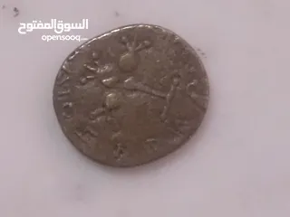  4 عملة معدنية عمرها 2000سنة
