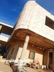  1 ارض وبيت طابقين