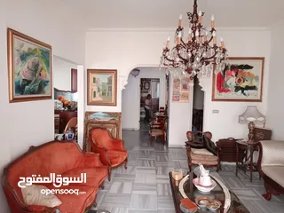  16 شقة في منطقة رأس بيروت للبيع
