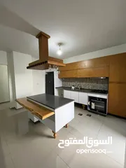  1 شقه فارغة للايجار في المصيون قرب فندق الجراند بارك