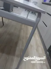  9 طاولة سفرة ايكيا بدون كراسي