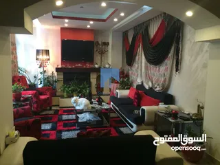  7 شقة مميزة للبيع في خلدا  - مقابل ميداس 200م مع حديقة وترسات 200م