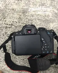  3 كاميرا Canon EOS 700D للبيع المستعجل(قابل لتفاوض )