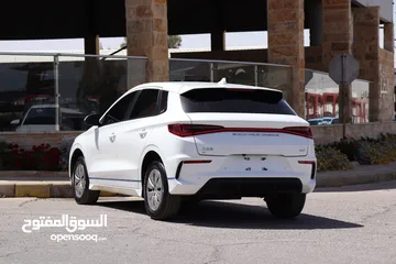  12 بي واي دي E2 بسعر مميز