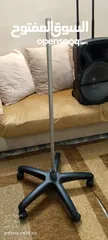  4 سماعه بلوتوث صب مع استاند سعر حرق 47 قابل للتفاوض صوتك قوي جدا. مناسب للحفلات بمناسبه