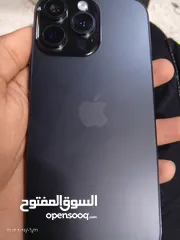 4 ايفون 16بروماكس كوبي لون اسود معه سماعه ووصلة شحن الاصليه بسعرررر مغري جداً