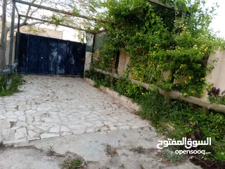  3 بيت مستقل للبيع
