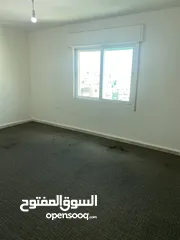  6 من المالك مباشره ، استوديوا غير مفروش ، قرب الخدمات ، بضاحية الياسمين ، شامل مُكيّف وغسالة