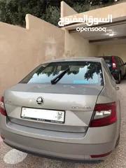  1 سكودا اوكتافيا  انتاج 2017 اوتوماتيك  يد اولى