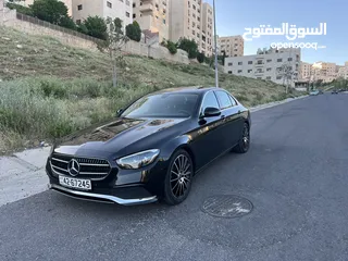  5 مرسيدس E200 افنجارد موديل 2021 لون اسود وارد وصيانه الوكاله فحص كامل فل كامل مع فتحه