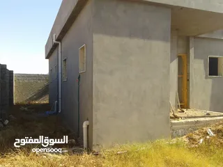  3 منزل للبيع بمنطقة السواني التغار