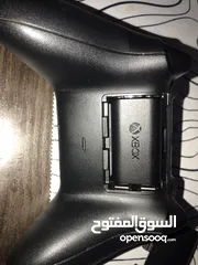  4 (اقرأ الوصف مهم) ايد اكسبوكس xbox series x سيريس اكس اصلية مع بطارية تنشحن وشاحن للبيع