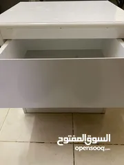  2 كوميدينو او طاوله درج جديده ونظيفه