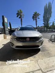  1 2017 Fiat tipo