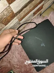  7 بلاستيشن 4للبيع مع ثلاث أيادي