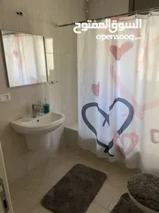  6 إعلان لايجار