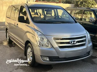  4 باص ركاب هونداي H-1 2017 للبيع كاش فقط