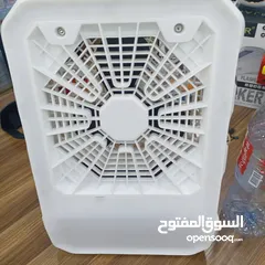  6 مروحه صحراويه  مضيئه محموله بواسطة يد مزوده بخزان ماء و ثلج و عين بخاج تعمل بالشحن الكهربائي الفوري
