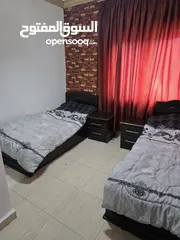  20 شقه مفروشه مجهزه بالكامل نظيفه مكيفه غرفة او غرفتين جبل الحسين طابق ثاني بحالة ممتازة طابق ثاني