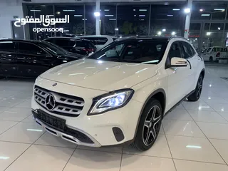  1 مرسيدس GLA 250 خليجي بحاله ممتازه