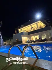 1 فيلا فاخره للايجار اليومي