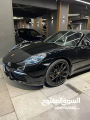  3 Porsche  718 Boxster Roadster  2000cc  300HP وكيل موديل 2024 عداد 8500