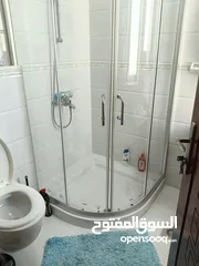  5 روف صغير مفروش مع ترس للايجار في سطح مرحبا