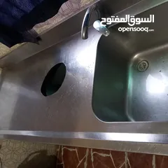  19 مجلى ستيلس ثقيل صناعي  ثلاجة بحاجه الى مروحة  طاوله ستيلس  غاز عين وحدة كانون كبير طول مترين عرض 40س