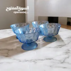  4 أغراض مستعمله للبيع كلهم ب 10