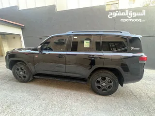  3 Land cruiser GR اعلى مواصفات