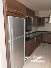  4 مطبخ بحاله ممتازه للبيع