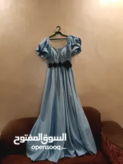  4 فستان للإيجار ملبوس مره واحدة فقط